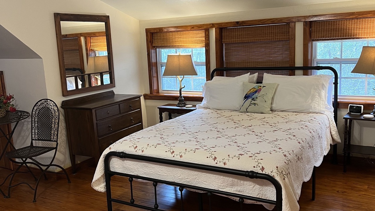 Photo of Bedroom in Pittsburg