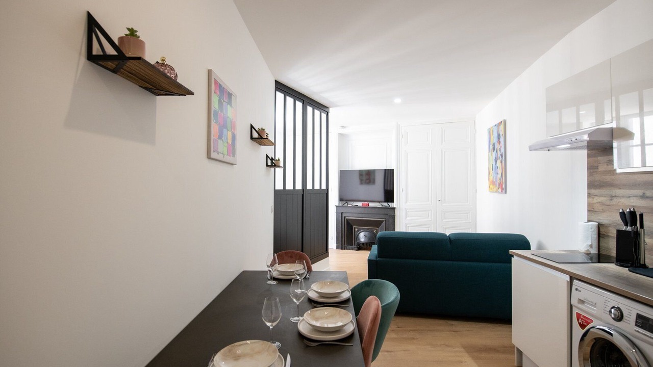 Photo of Others in Vaise