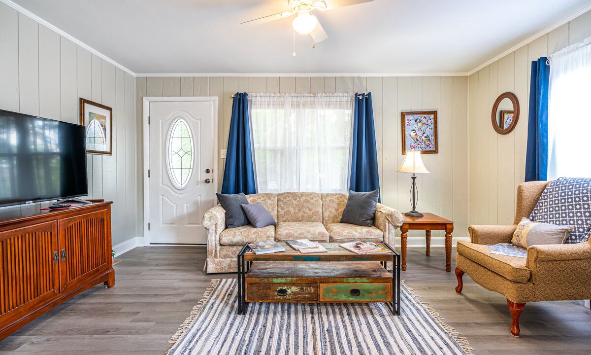 Photo of Livingroom in Madison