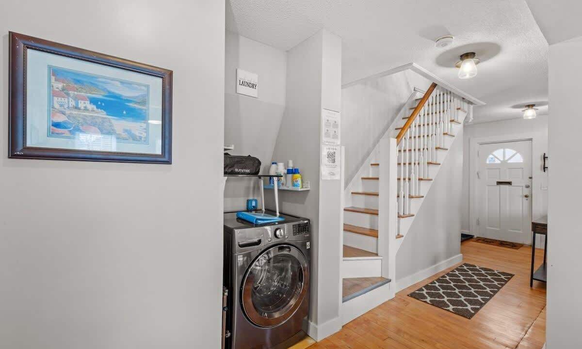 Photo of Others in Downtown