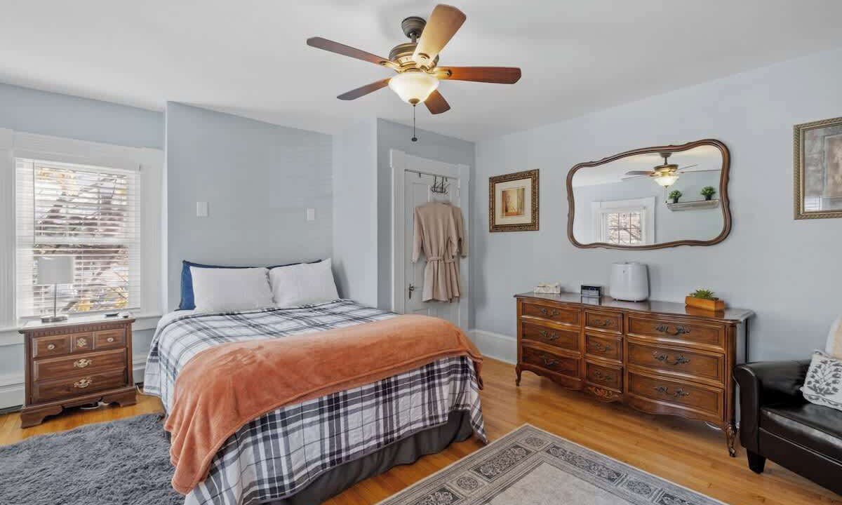 Photo of Others in Downtown