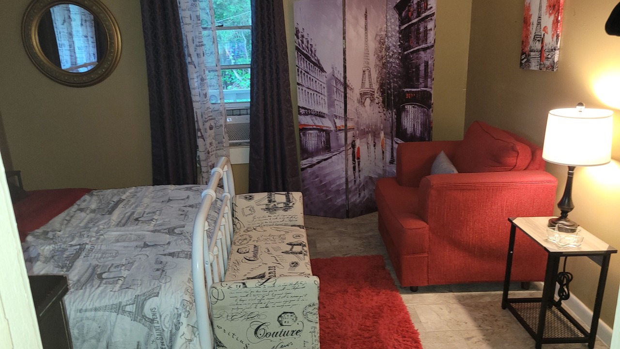 Photo of Bedroom in Starkville