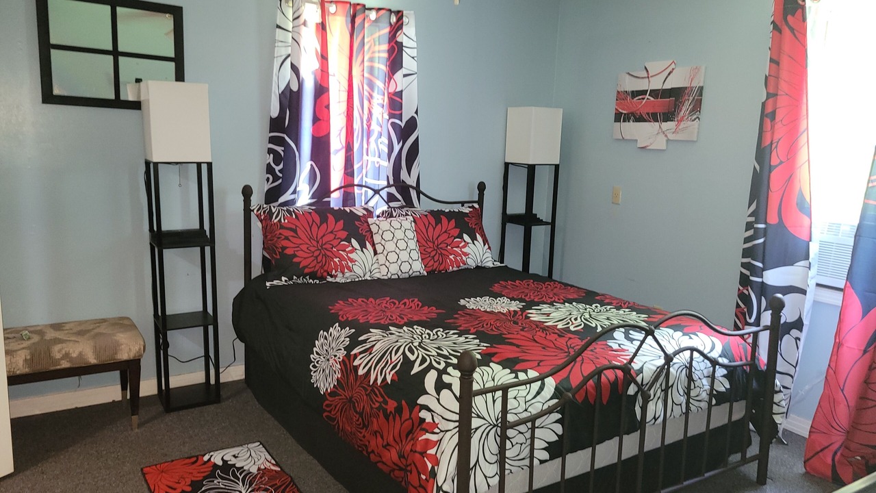 Photo of Bedroom in Starkville