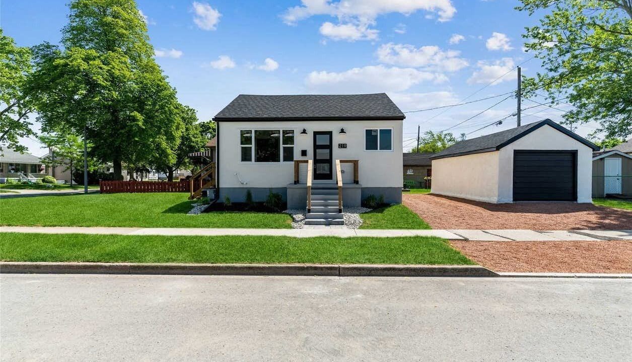 Photo of Outdoor in Welland