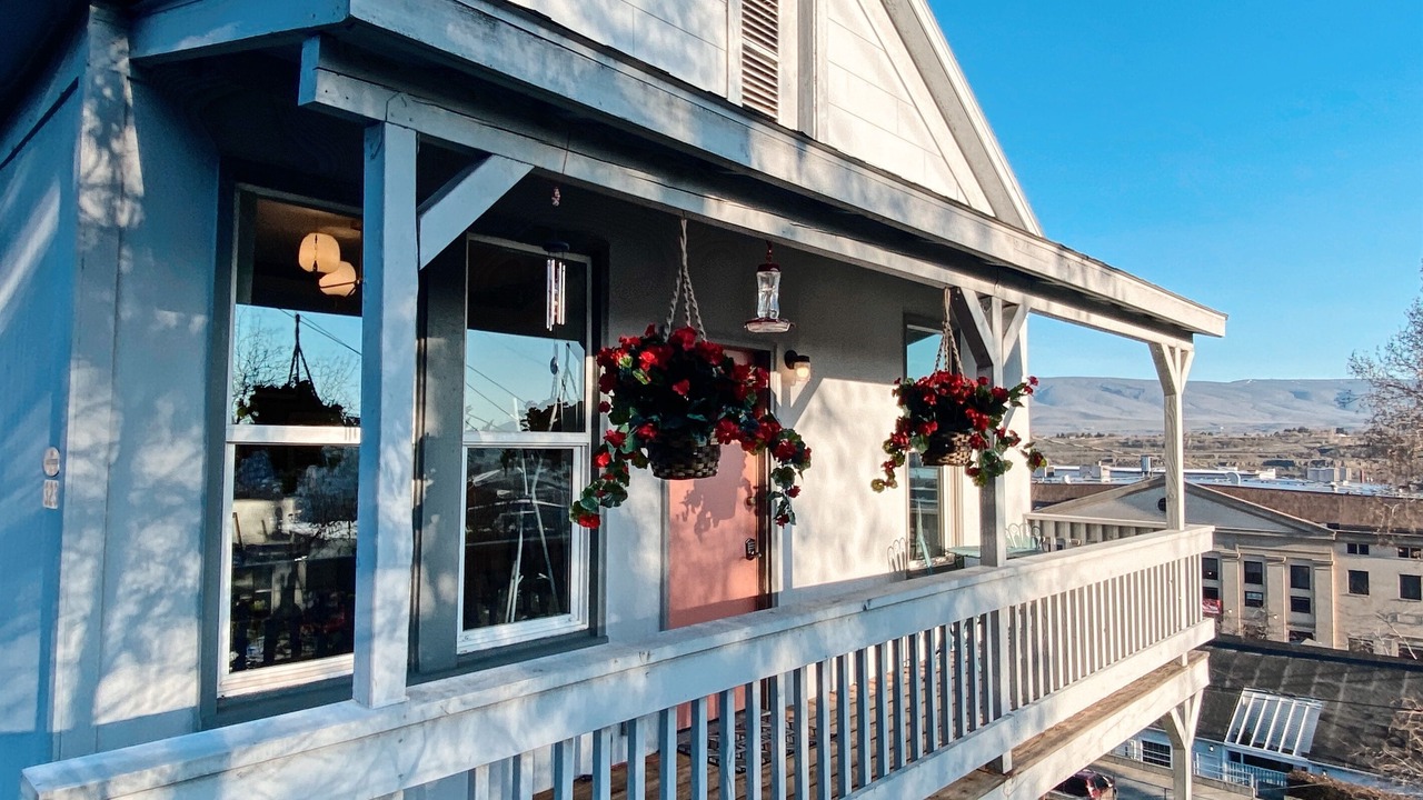 Photo of Patio Balcony in The Dalles
