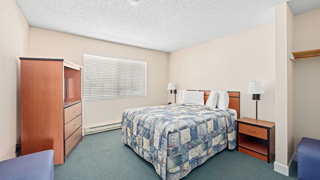 Photo of Bedroom in Rockaway Beach