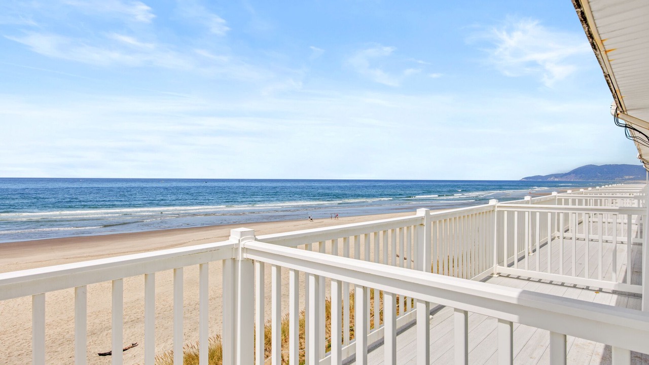 Photo of Patio Balcony in Rockaway Beach