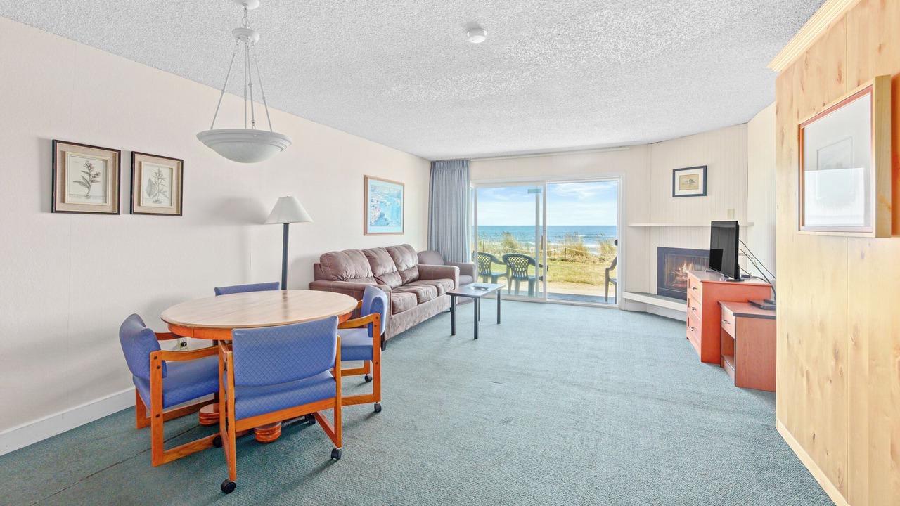 Photo of Bedroom in Rockaway Beach