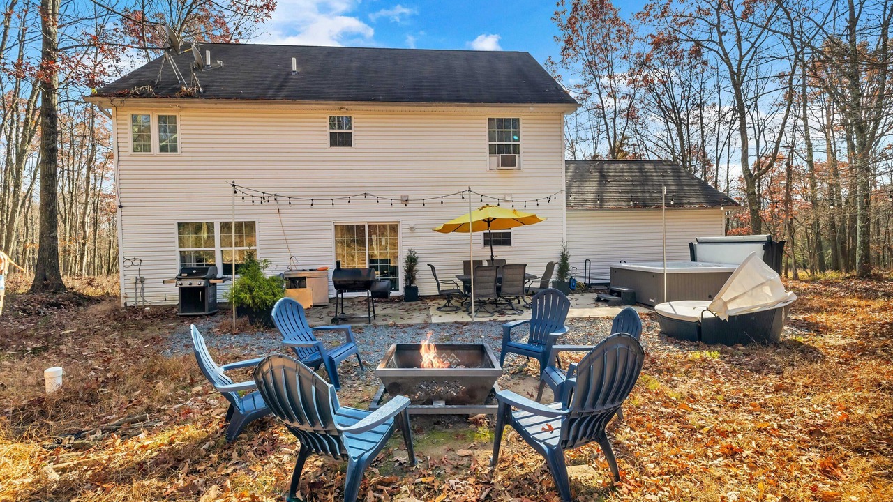 Photo of Others in Mount Pocahontas