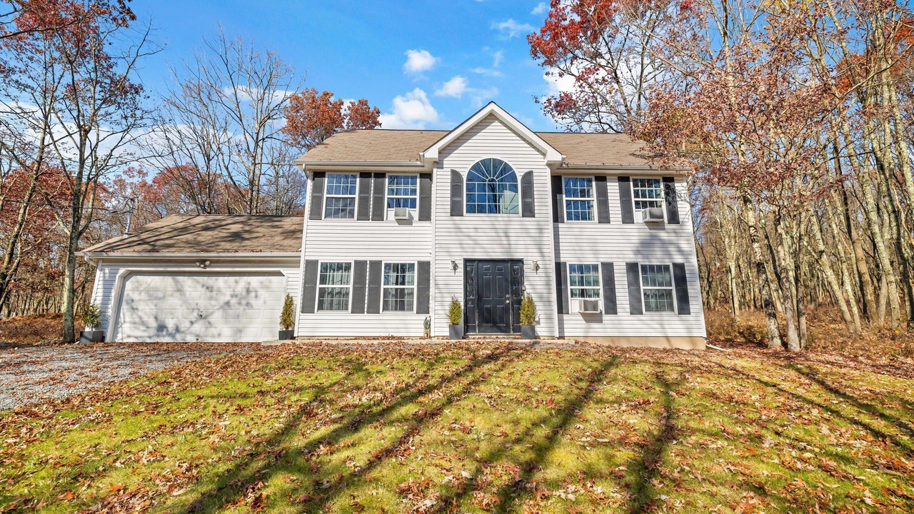 Photo of Others in Mount Pocahontas