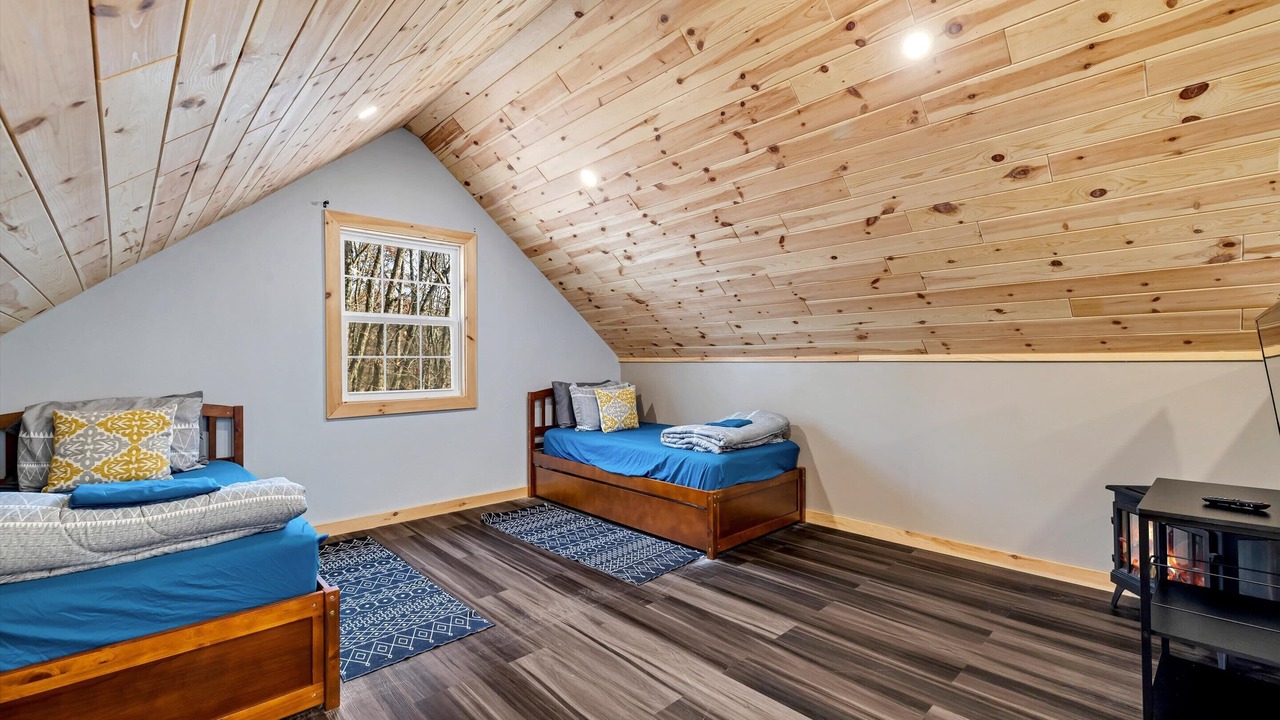 Photo of Others in Mount Pocahontas