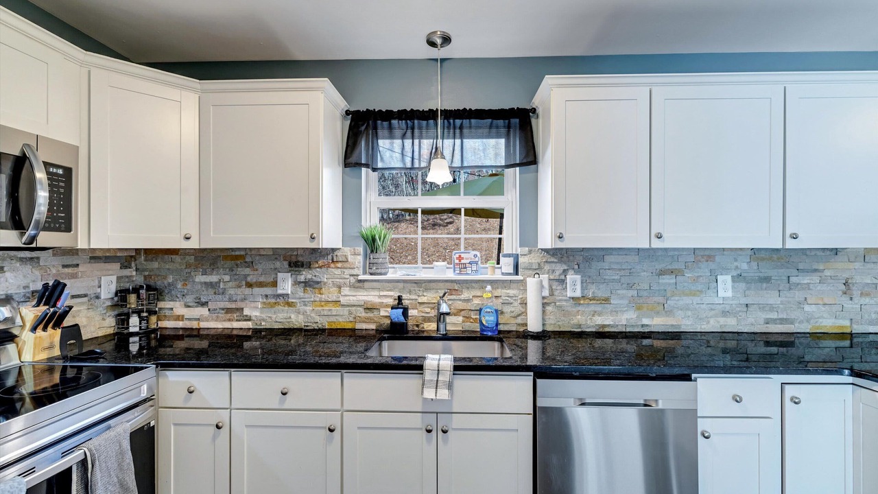 Photo of Others in Mount Pocahontas