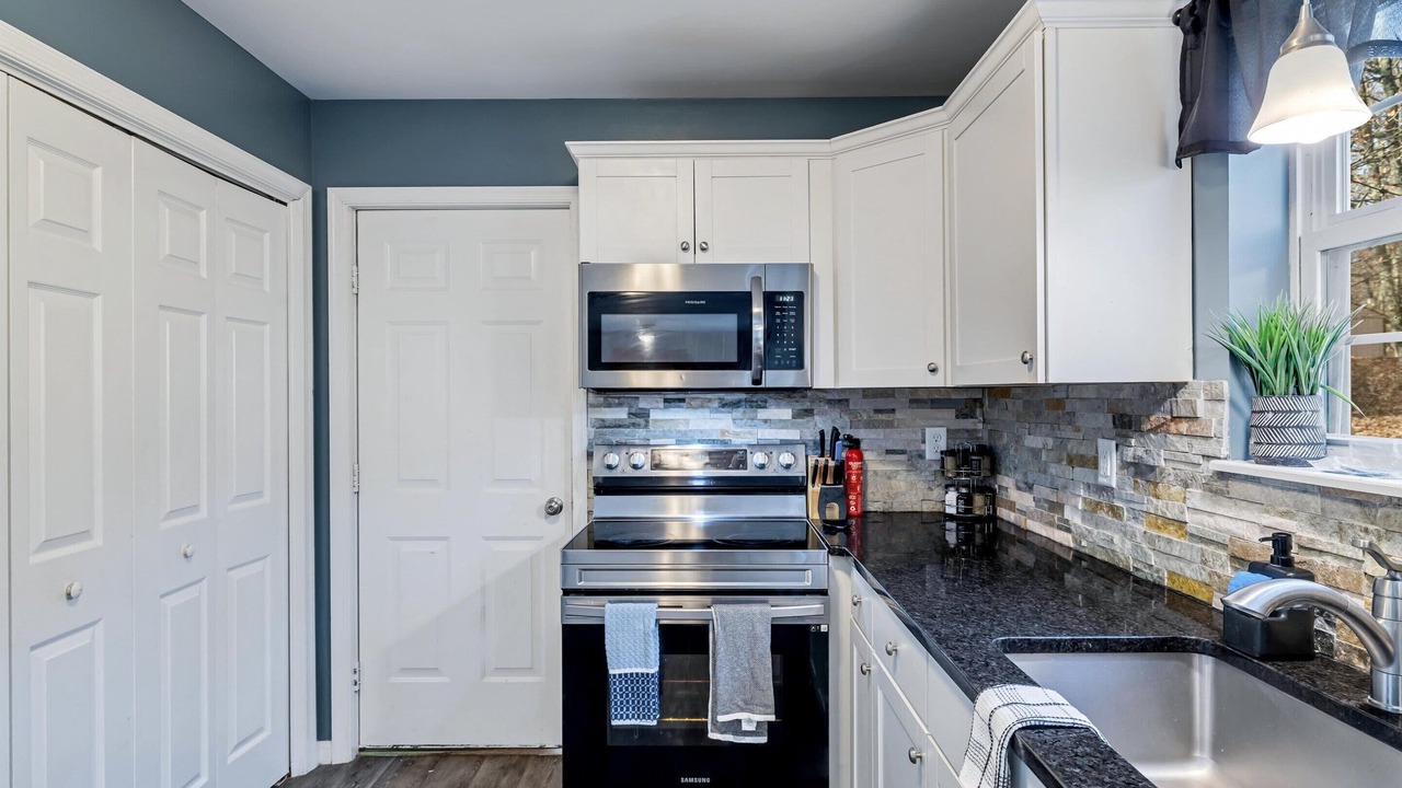 Photo of Others in Mount Pocahontas