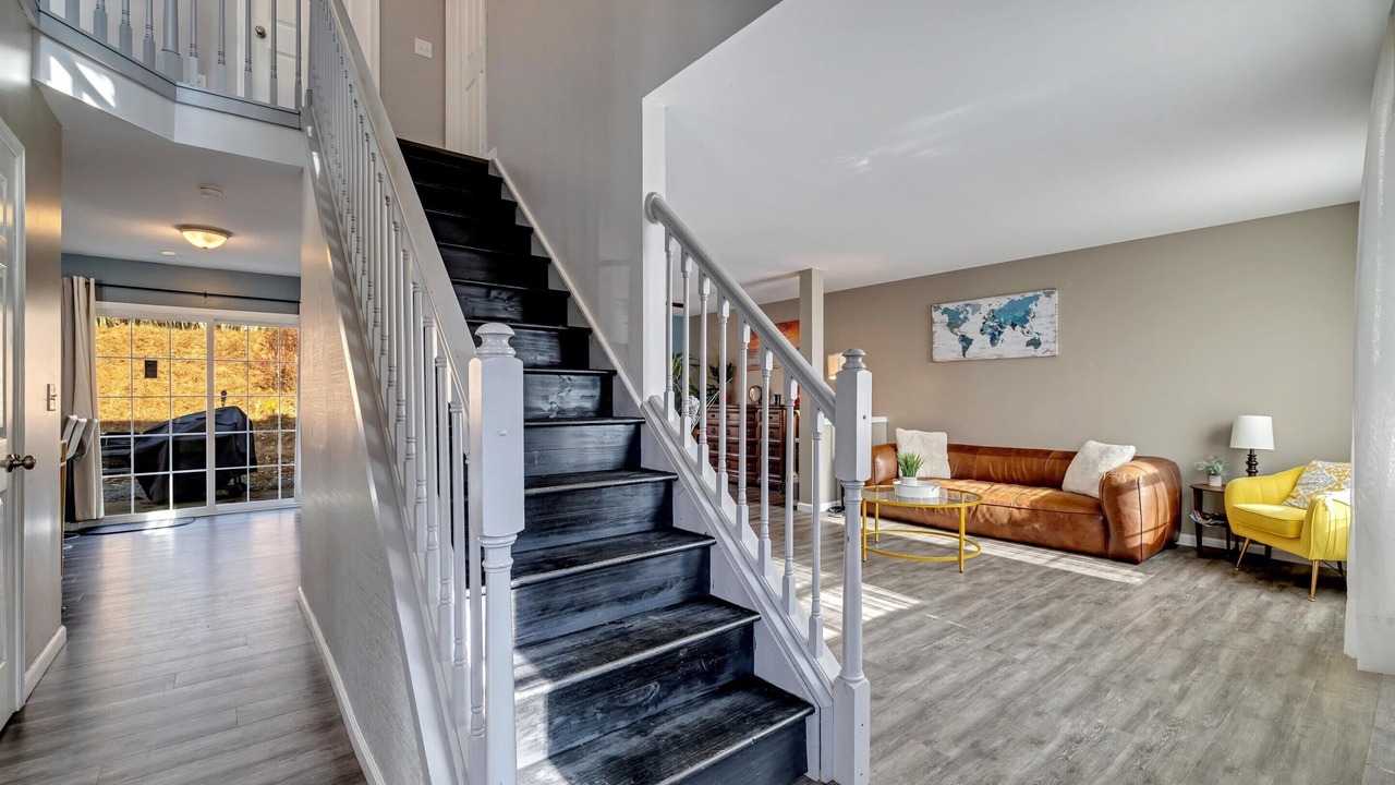 Photo of Others in Mount Pocahontas