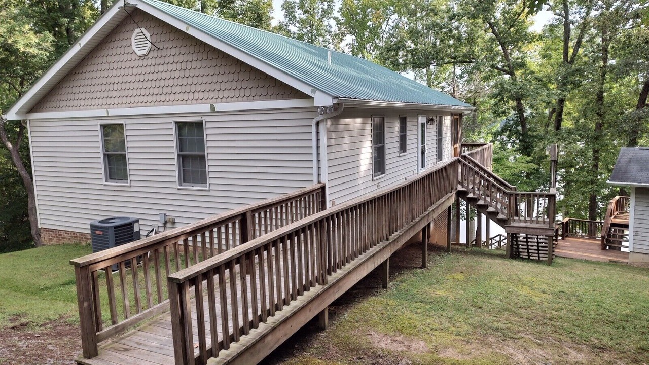 Photo of Outdoor in Leasburg