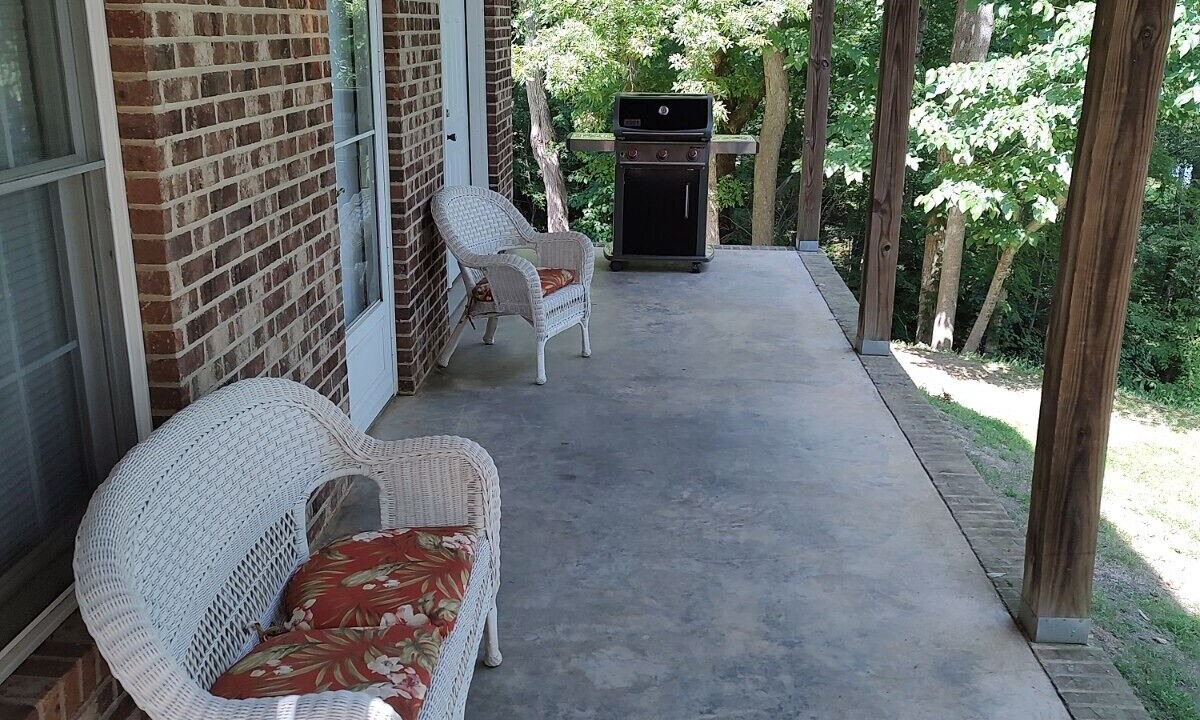 Photo of Patio Balcony in Leasburg
