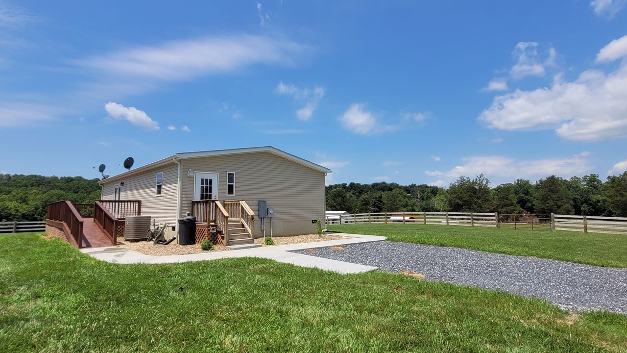 Photo of Outdoor in Grottoes