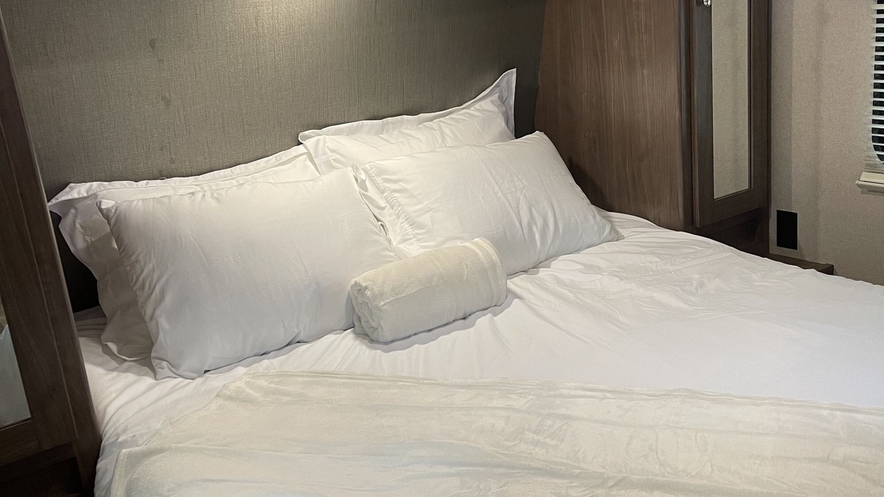 Photo of Bedroom in Pacific