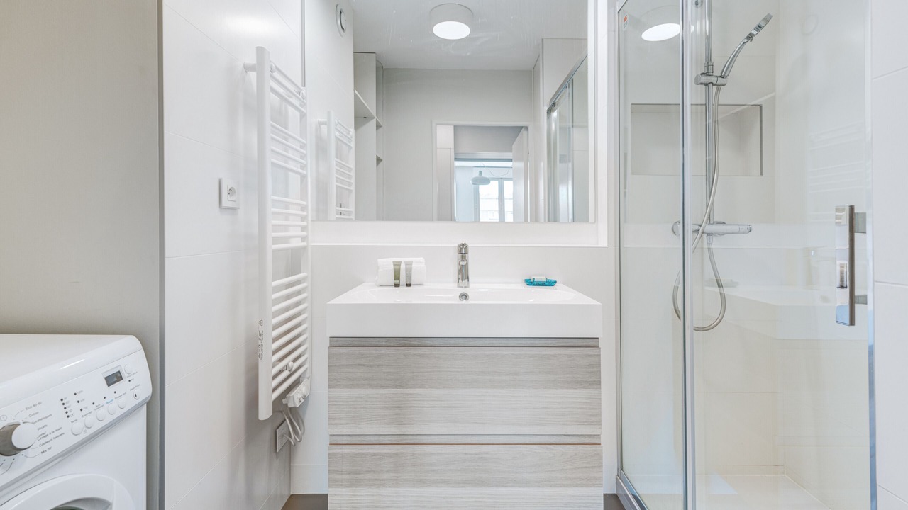 Photo of Bathroom in Moliere Vauban