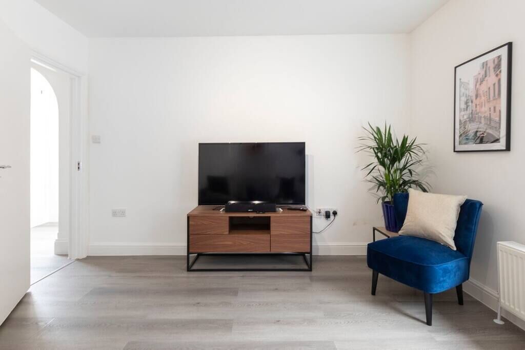 Photo of Others in Reading