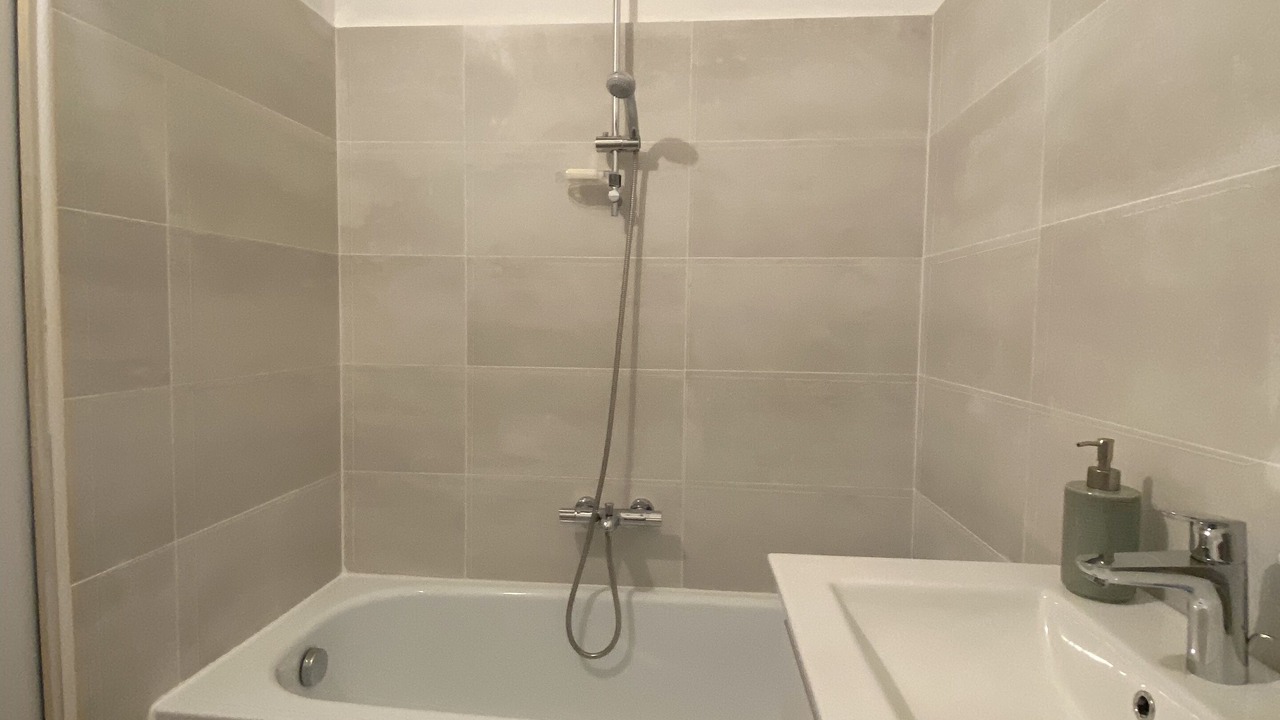 Photo of Bathroom in Orthoux-Serignac-Quilhan