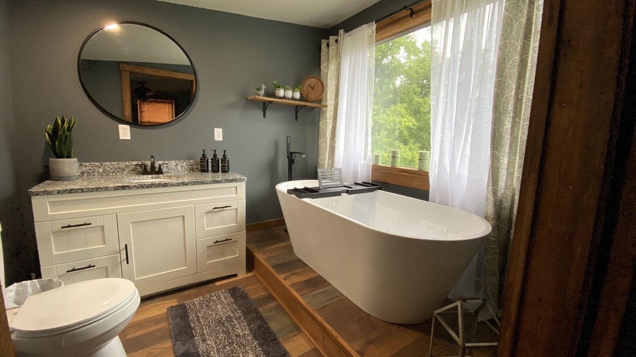 Photo of Bathroom in Vinton