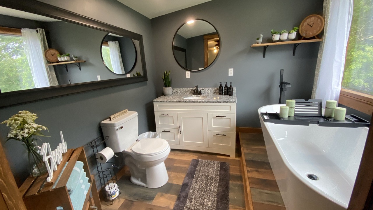 Photo of Bathroom in Vinton