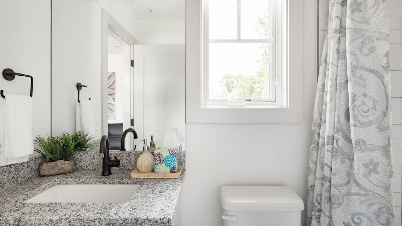 Photo of Bathroom in Edgehill