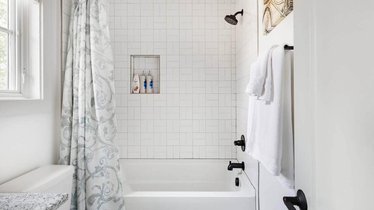 Photo of Bathroom in Edgehill