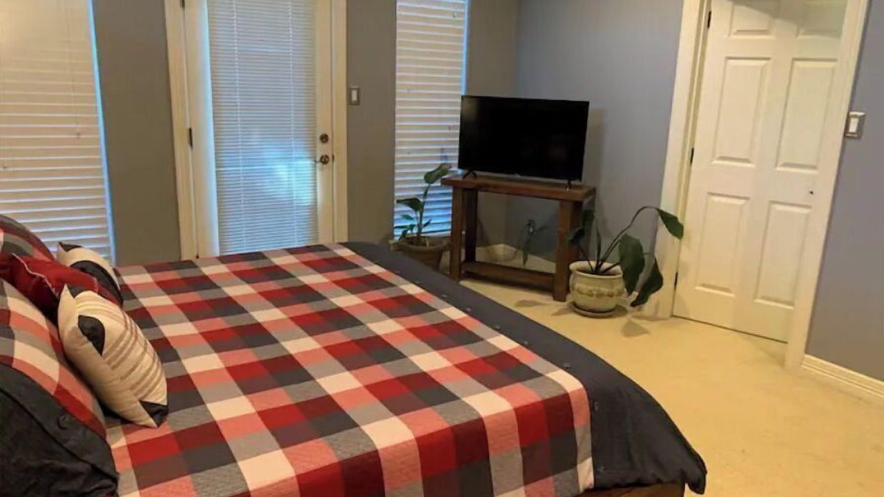 Photo of Bedroom in Oak Lawn