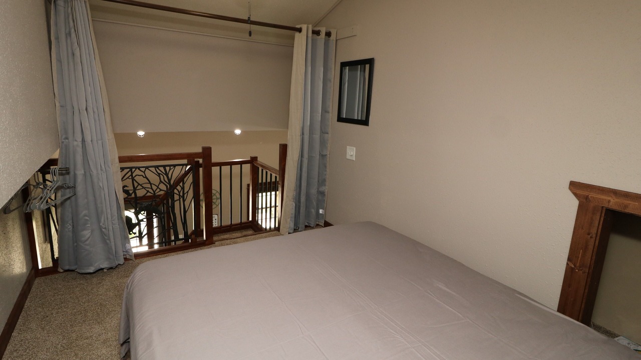 Photo of Bedroom in Alexandria