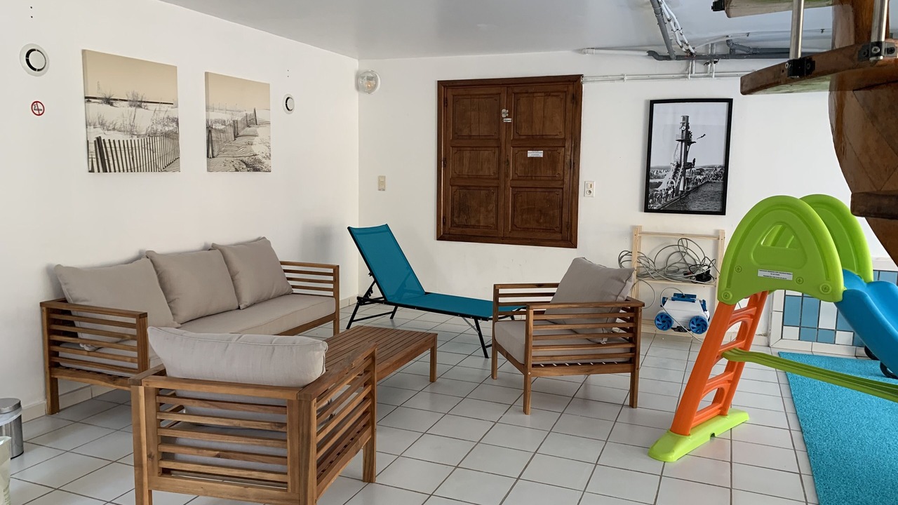 Photo of Others in Hermaville