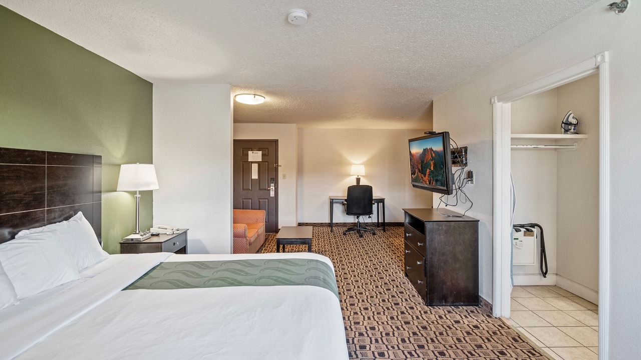 Photo of Bedroom in Wichita