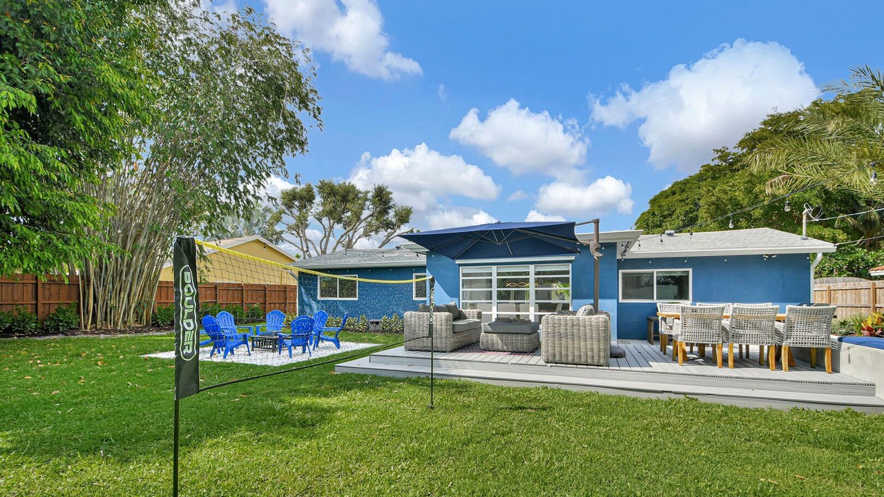 Photo of Outdoor in Tropic Palms