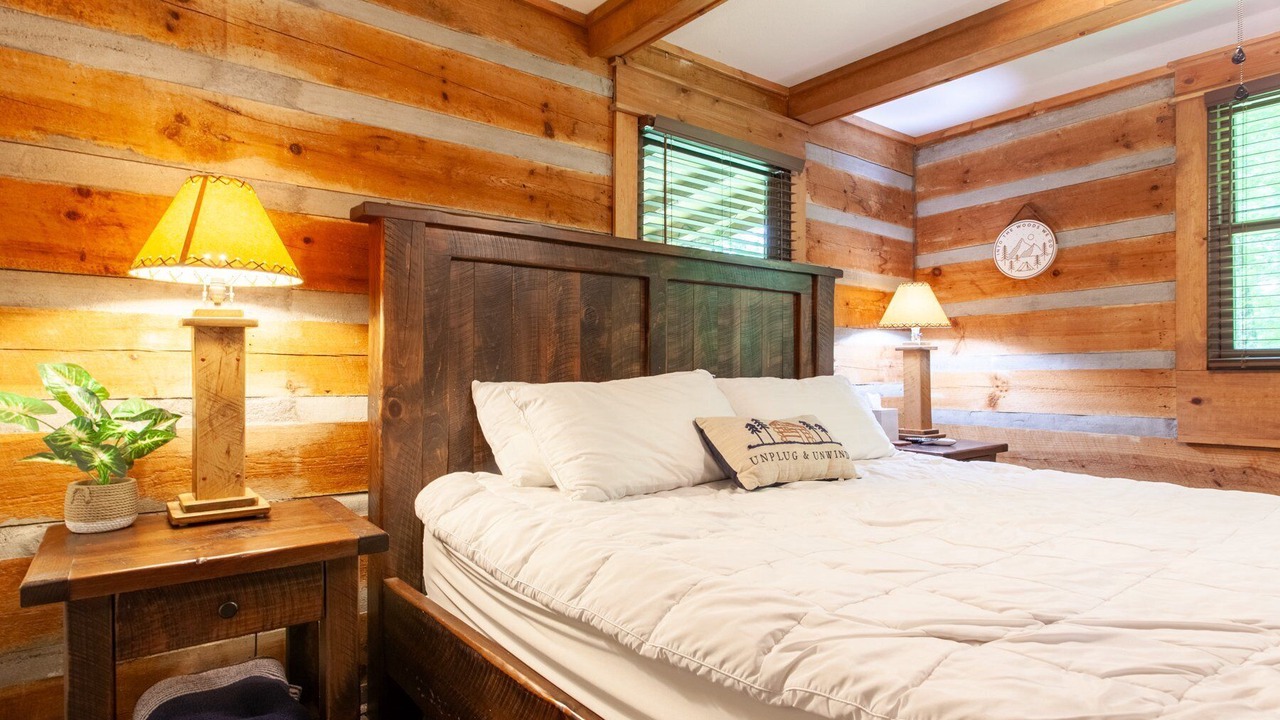Photo of Bedroom in Bryson City