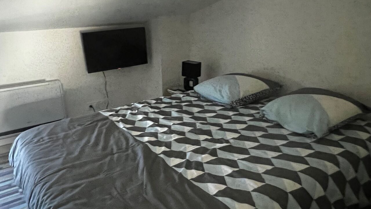 Photo of Bedroom in Saint-Germain-dEsteuil