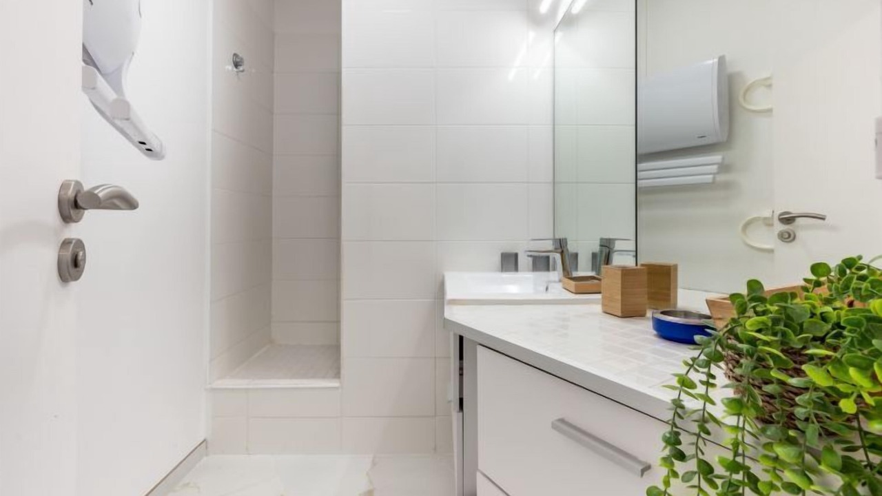 Photo of Bathroom in La Cote Radieuse