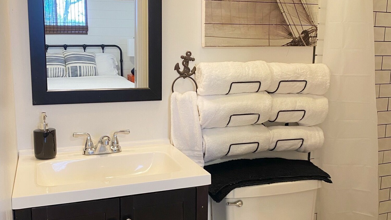 Photo of Bathroom in Camdenton