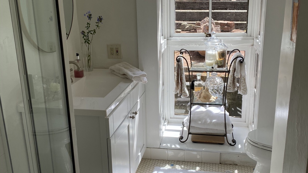 Photo of Bathroom in San Anselmo