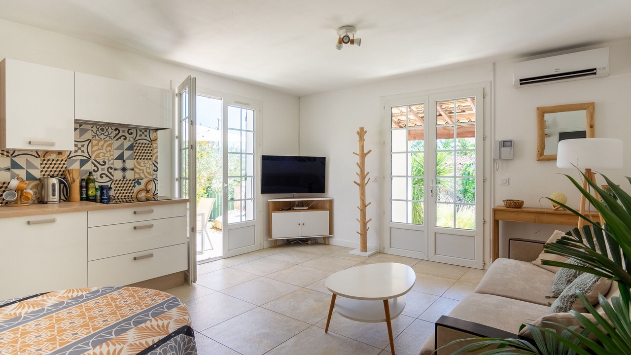 Photo of Livingroom in Bouc-Bel-Air