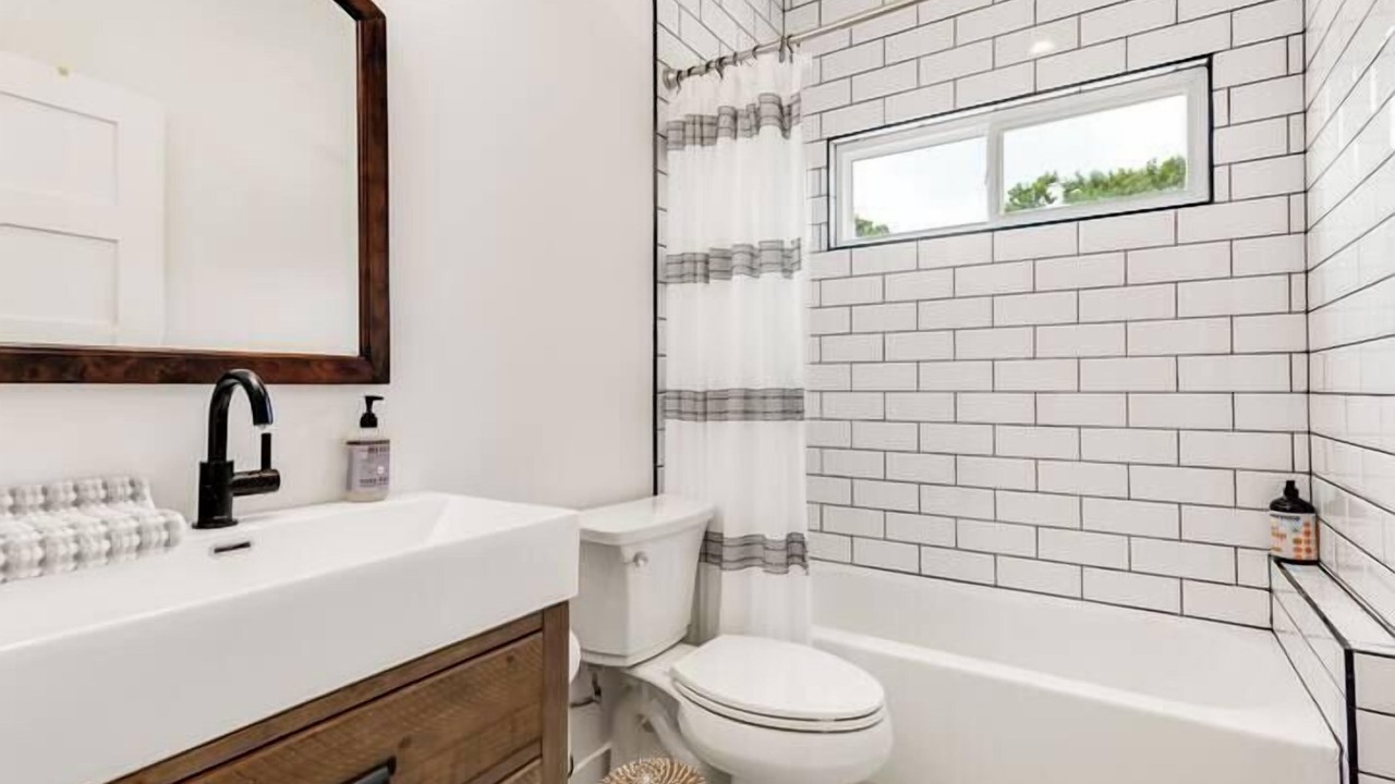 Photo of Bathroom in Franklin Park