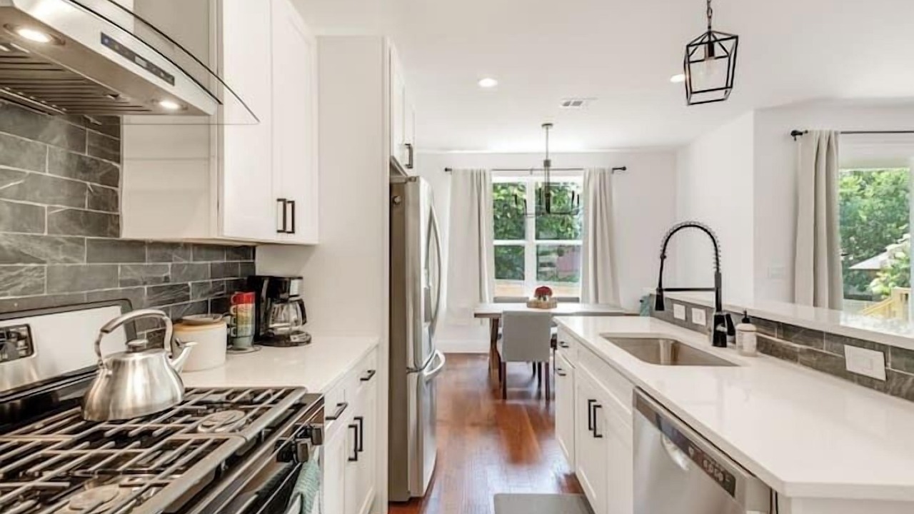 Photo of Kitchen in Franklin Park
