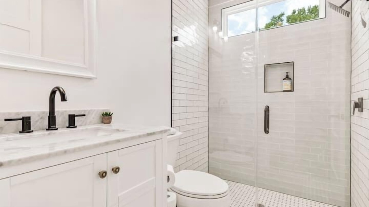 Photo of Bathroom in Franklin Park