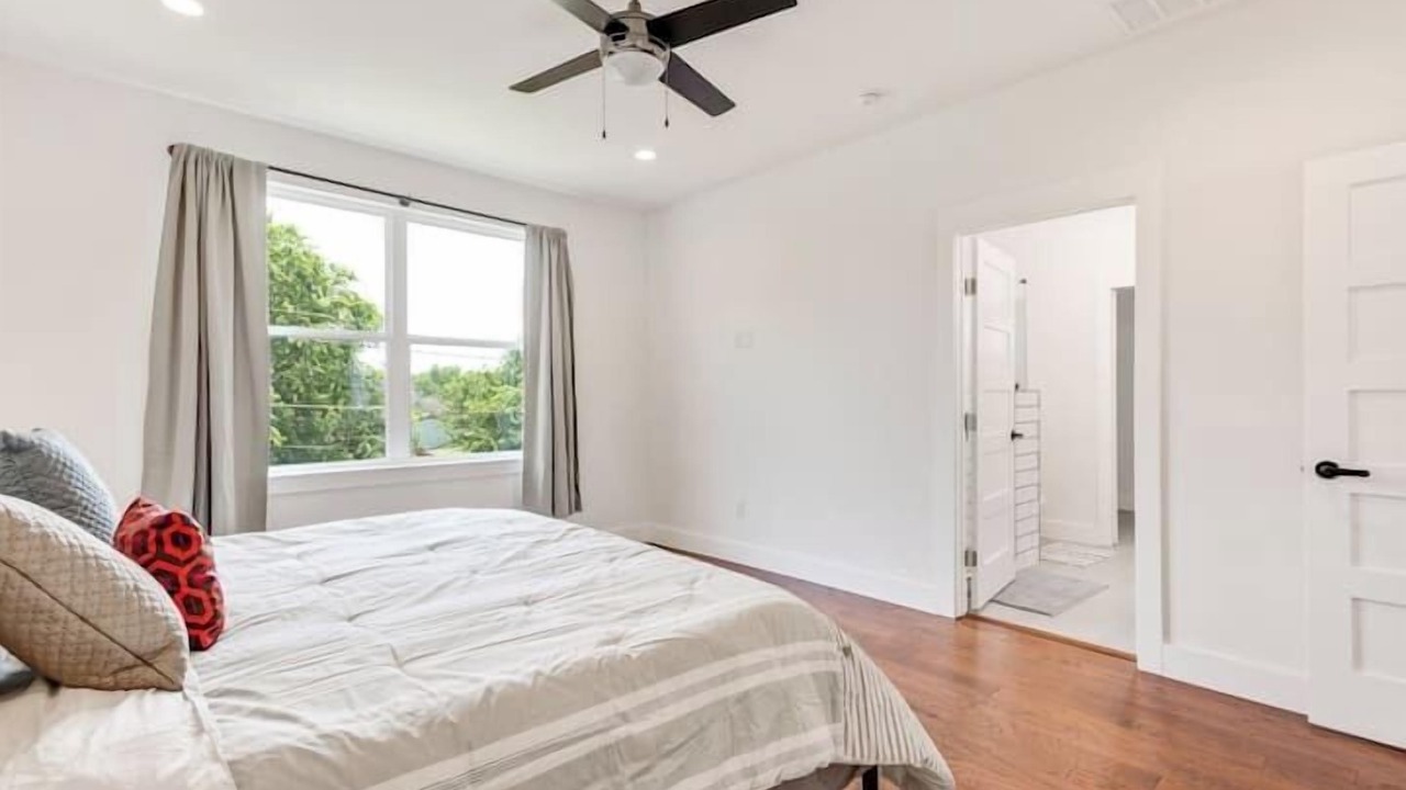 Photo of Bedroom in Franklin Park