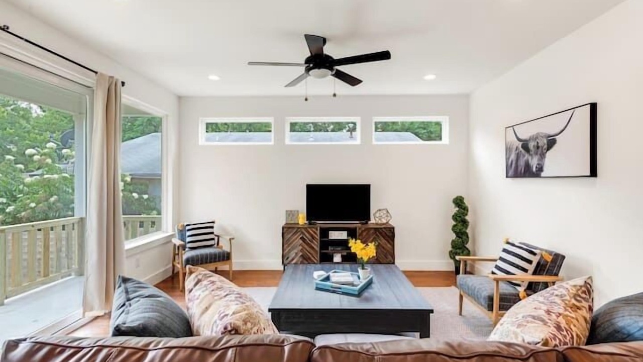 Photo of Livingroom in Franklin Park
