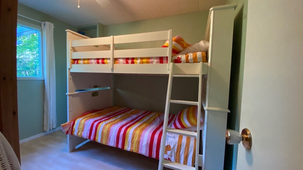 Photo of Bedroom in Hillside Beach