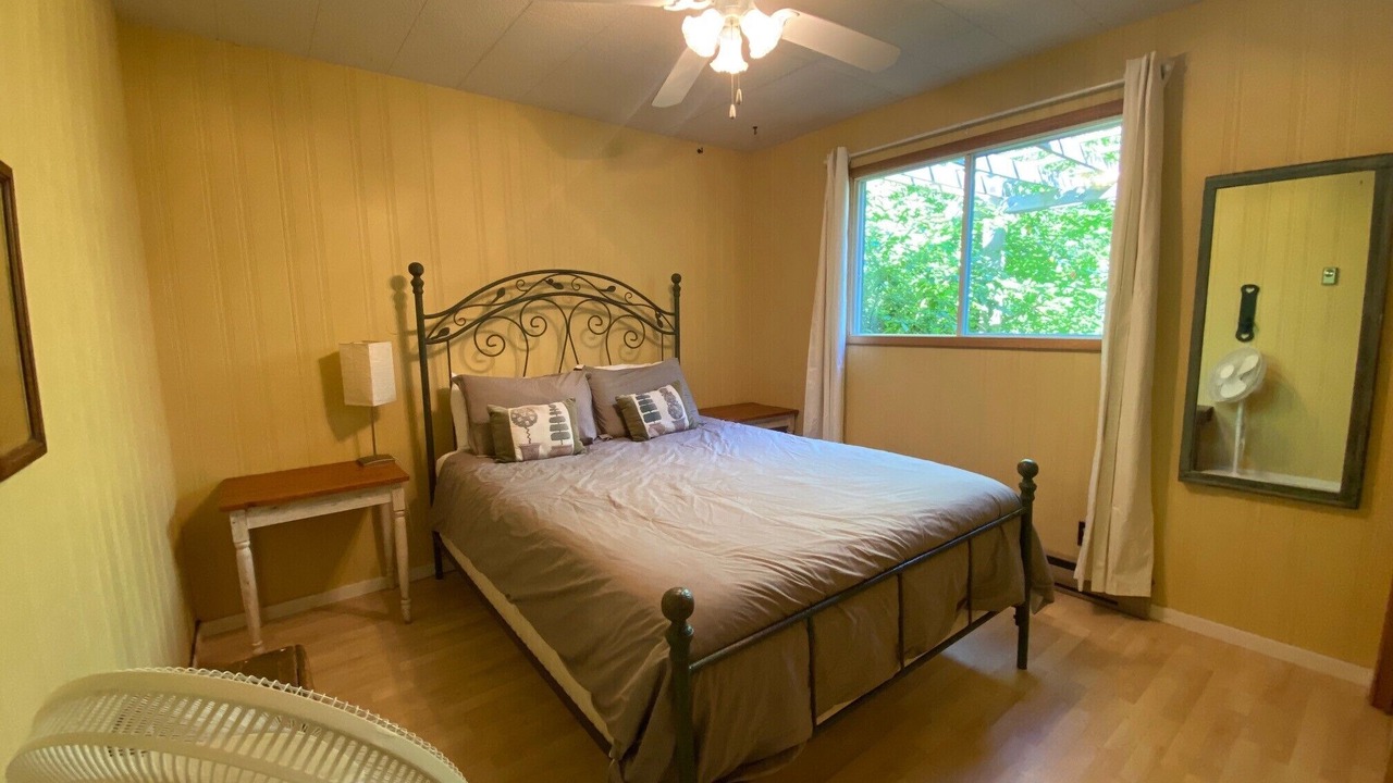 Photo of Bedroom in Hillside Beach