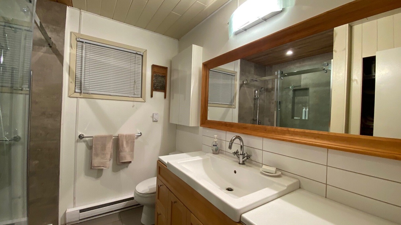 Photo of Bathroom in Hillside Beach