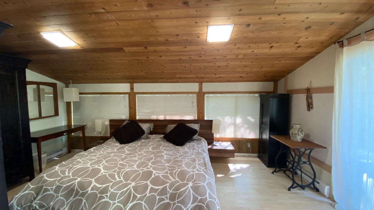 Photo of Bedroom in Hillside Beach
