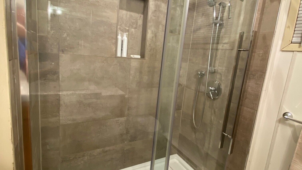 Photo of Bathroom in Hillside Beach